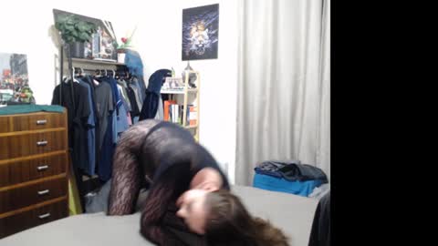 Snapshot of gangbangxxxgirl chatting on 02/08/25, 10:29 HOT  online show from 02/08/25, 10:29