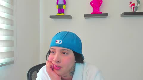 Snapshot of gangster_girl chatting on 12/06/24, 04:28 GANG online show from 12/06/24, 04:28