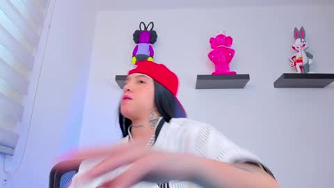 Snapshot of gangster_girl chatting on 12/29/24, 01:17 GANG online show from 12/29/24, 01:17