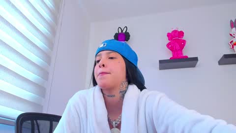 Snapshot of gangster_girl chatting on 12/31/24, 07:29 GANG online show from 12/31/24, 07:29