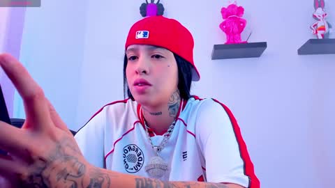 Snapshot of gangster_girl chatting on 01/15/25, 01:52 GANG online show from 01/15/25, 01:52