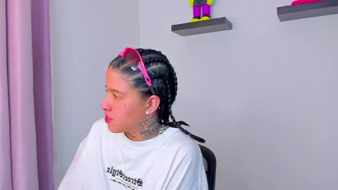 Snapshot of gangster_girl chatting on 01/19/25, 09:33 GANG online show from 01/19/25, 09:33