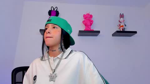 Snapshot of gangster_girl chatting on 02/08/25, 08:32 GANG online show from 02/08/25, 08:32