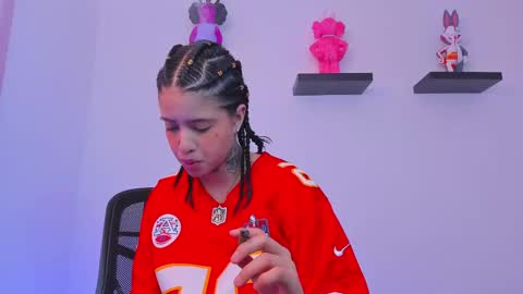 Snapshot of gangster_girl chatting on 03/03/25, 10:20 GANG online show from 03/03/25, 10:20