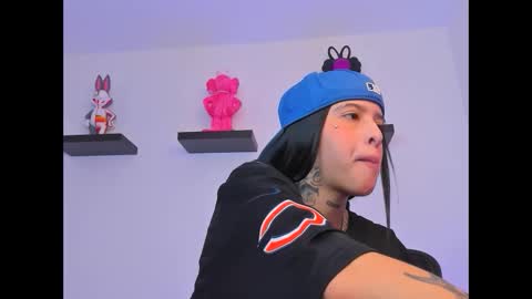 Snapshot of gangster_girl chatting on 03/07/25, 12:37 GANG online show from 03/07/25, 12:37