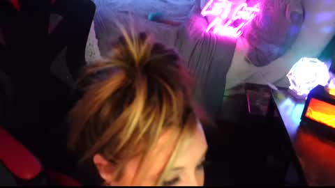 Jenna  - be back MONDAY night.  online show from 12/21/24, 10:17