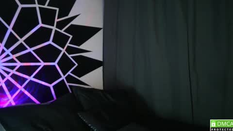 Snapshot of garbel09 chatting on 12/22/24, 06:06 Chris  Dont forget to gift me thumb up Its very important to me and makes me happy AF  online show from 12/22/24, 06:06