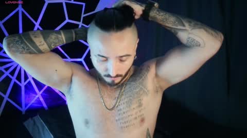 Snapshot of garbel09 chatting on 01/18/25, 06:56 Chris  Dont forget to gift me thumb up Its very important to me and makes me happy AF  online show from 01/18/25, 06:56