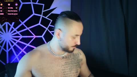 Snapshot of garbel09 chatting on 01/21/25, 06:54 Chris  Dont forget to gift me thumb up Its very important to me and makes me happy AF  online show from 01/21/25, 06:54