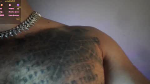 Snapshot of garbel09 chatting on 01/25/25, 08:42 Chris  Dont forget to gift me thumb up Its very important to me and makes me happy AF  online show from 01/25/25, 08:42