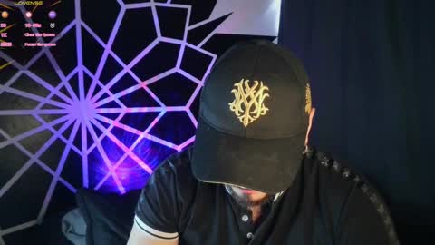 Snapshot of garbel09 chatting on 02/01/25, 05:05 Chris  Dont forget to gift me thumb up Its very important to me and makes me happy AF  online show from 02/01/25, 05:05