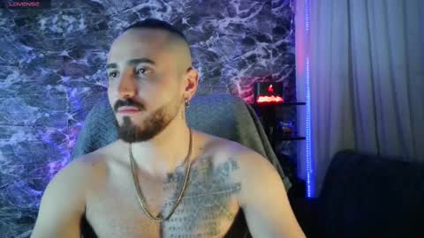 Snapshot of garbel09 chatting on 02/17/25, 05:04 Chris  Dont forget to gift me thumb up Its very important to me and makes me happy AF  online show from 02/17/25, 05:04