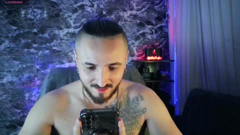 Snapshot of garbel09 chatting on 02/20/25, 06:50 Chris  Dont forget to gift me thumb up Its very important to me and makes me happy AF  online show from 02/20/25, 06:50