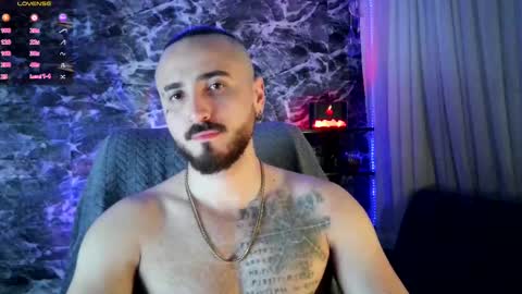 Snapshot of garbel09 chatting on 02/25/25, 05:41 Chris  Dont forget to gift me thumb up Its very important to me and makes me happy AF  online show from 02/25/25, 05:41