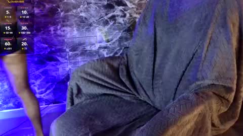 Chris  Dont forget to gift me thumb up Its very important to me and makes me happy AF  online show from 11/11/25, 06:57