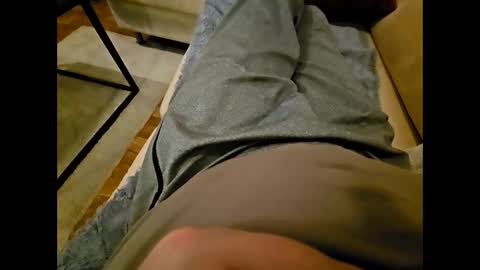 Snapshot of garbis11 chatting on 01/25/25, 07:07 garbis11 online show from 01/25/25, 07:07