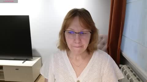 Ava online show from 06/01/26, 07:10