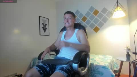 garuo_18 online show from 10/29/25, 03:31