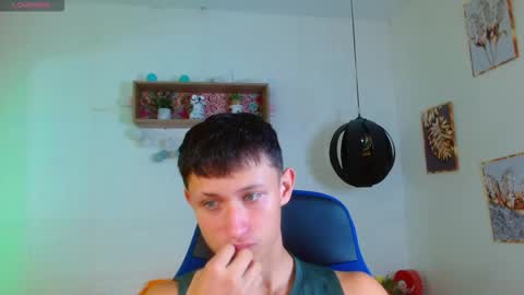 garuo_18 online show from 12/14/25, 04:45