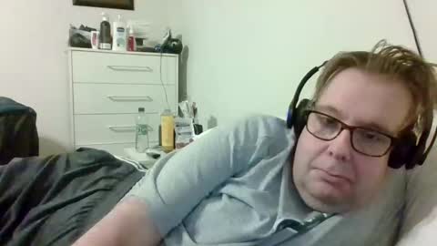 Gary online show from 10/07/25, 05:04