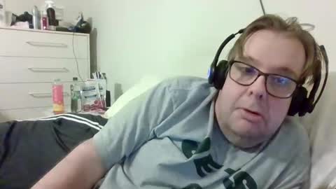 Gary online show from 10/28/25, 03:32