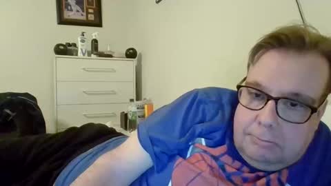 Snapshot of garyg930 chatting on 04/05/26, 12:30 Gary online show from 04/05/26, 12:30