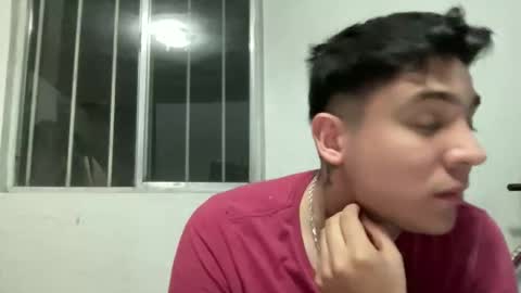 Snapshot of garypinepineapple chatting on 04/20/26, 08:06 garypinepineapple online show from 04/20/26, 08:06