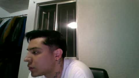 garypinepineapple online show from 05/01/26, 07:35