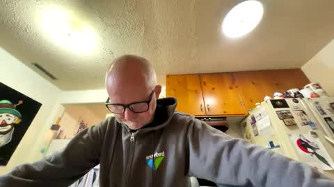 Snapshot of garypumpt chatting on 09/21/25, 04:30 marvin pumpt online show from 09/21/25, 04:30