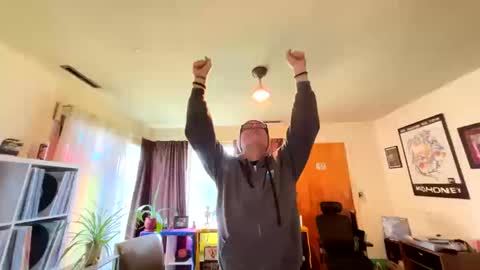 Snapshot of garypumpt chatting on 10/12/25, 04:06 marvin pumpt online show from 10/12/25, 04:06