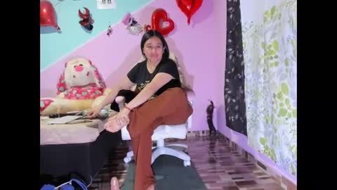 Diana online show from 11/25/25, 02:44