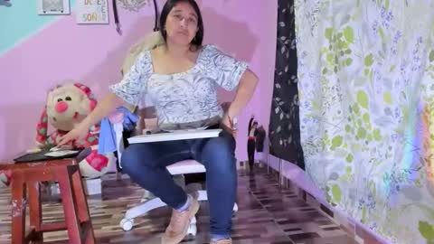 Diana online show from 12/23/25, 02:09