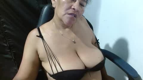 katia online show from 11/25/25, 05:29