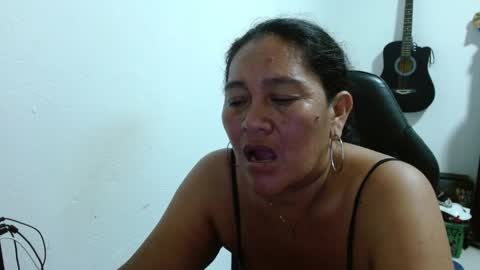 Snapshot of gatika_sexy chatting on 05/01/26, 05:12 katia online show from 05/01/26, 05:12
