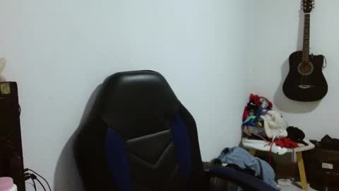Snapshot of gatika_sexy chatting on 05/16/26, 12:15 katia online show from 05/16/26, 12:15