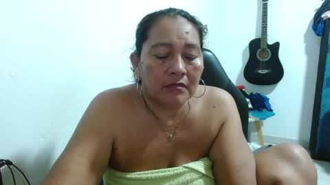 Snapshot of gatika_sexy chatting on 05/29/26, 02:20 katia online show from 05/29/26, 02:20