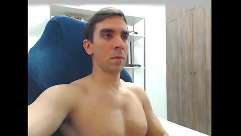 gatosarado23 online show from 11/03/25, 02:57