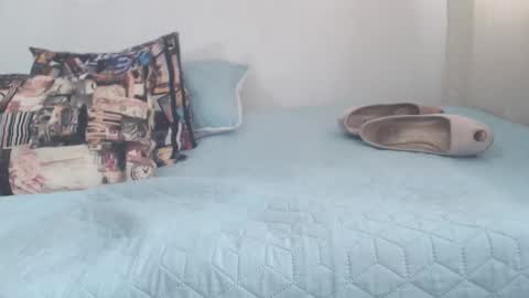 Lucy Fernanda online show from 02/14/25, 04:41