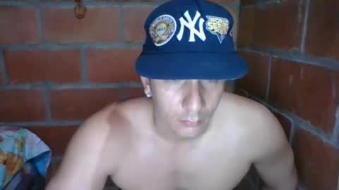 Snapshot of gattitosexy_95 chatting on 05/23/26, 11:47 gattitosexy_95 online show from 05/23/26, 11:47