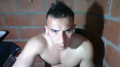 Snapshot of gattitosexy_95 chatting on 06/30/26, 04:57 gattitosexy_95 online show from 06/30/26, 04:57