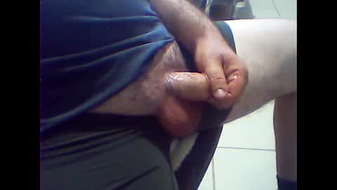 Snapshot of gauchoma chatting on 11/13/25, 07:35 gauchoma online show from 11/13/25, 07:35