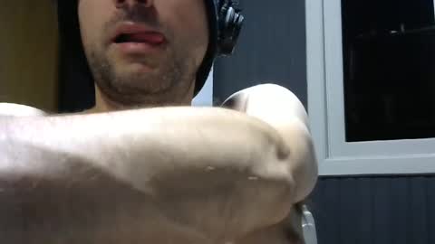 gauchors21 online show from 02/21/25, 02:39