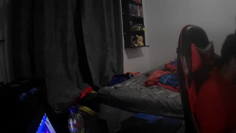 Snapshot of gawimi chatting on 12/26/24, 02:33 gawimi online show from 12/26/24, 02:33