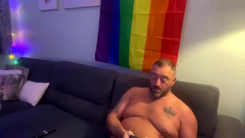 Snapshot of gayade6589 chatting on 01/19/26, 09:57 Ade online show from 01/19/26, 09:57