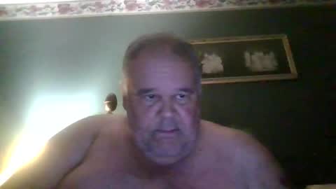 Snapshot of gaydaddy48 chatting on 04/26/26, 09:01 Kenny online show from 04/26/26, 09:01