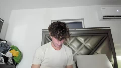 Snapshot of gayndepressed chatting on 10/07/25, 12:30 Trace online show from 10/07/25, 12:30