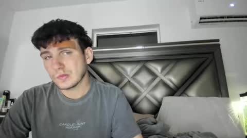 Snapshot of gayndepressed chatting on 03/10/26, 03:33 Trace online show from 03/10/26, 03:33