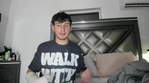 Snapshot of gayndepressed chatting on 03/18/26, 04:37 Trace online show from 03/18/26, 04:37