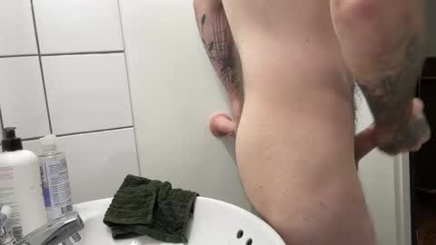 Snapshot of gaytattooed chatting on 09/29/25, 01:49 gaytattooed online show from 09/29/25, 01:49