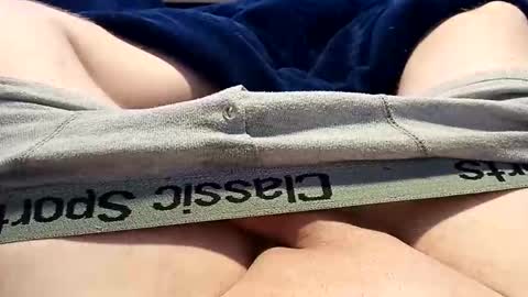 Snapshot of gazzzaa chatting on 12/19/25, 10:33 gaz online show from 12/19/25, 10:33